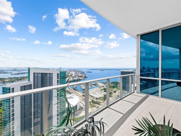851 NE 1st Ave # 5401, Miami FL 33132 — #A11801407