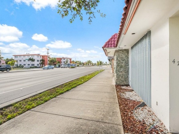 4749 Hollywood Blvd, Hollywood FL 33021 — #A11934325