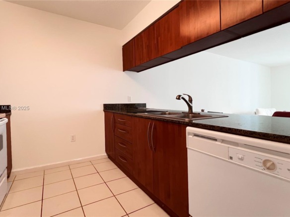 1200 Brickell Bay Dr # 2814, Miami FL 33131 — #A11890402