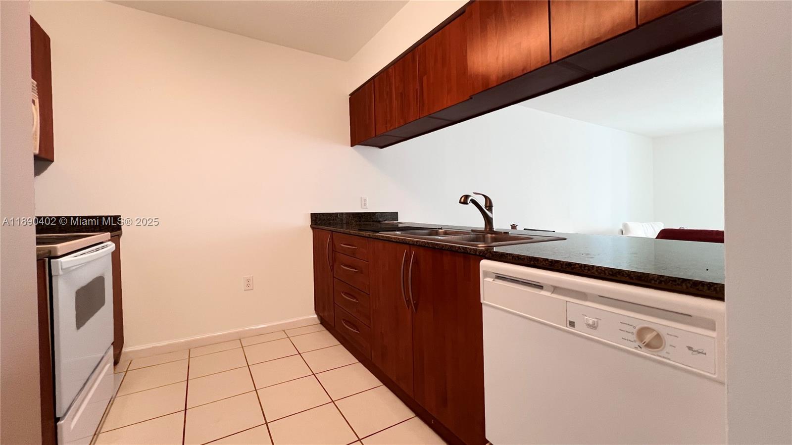 1200 Brickell Bay Dr # 2814, Miami FL 33131 — #A11890402