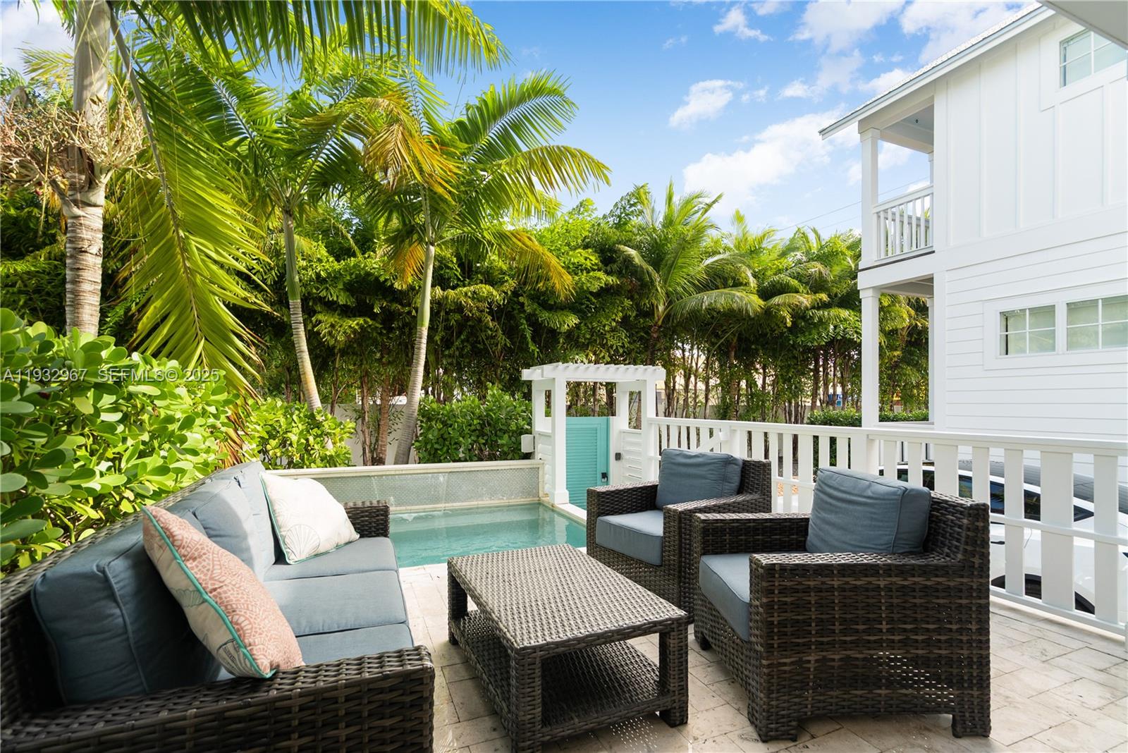 6dd28e9b-1769 Listing #A11932967
