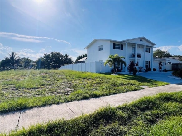 641 NW 42nd Ave, Coconut Creek FL 33066 — #A11836247