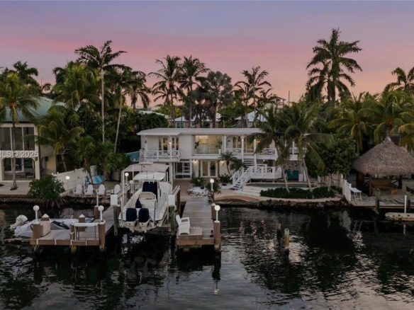16 North Dr, Key Largo FL 33037 — #A11936544