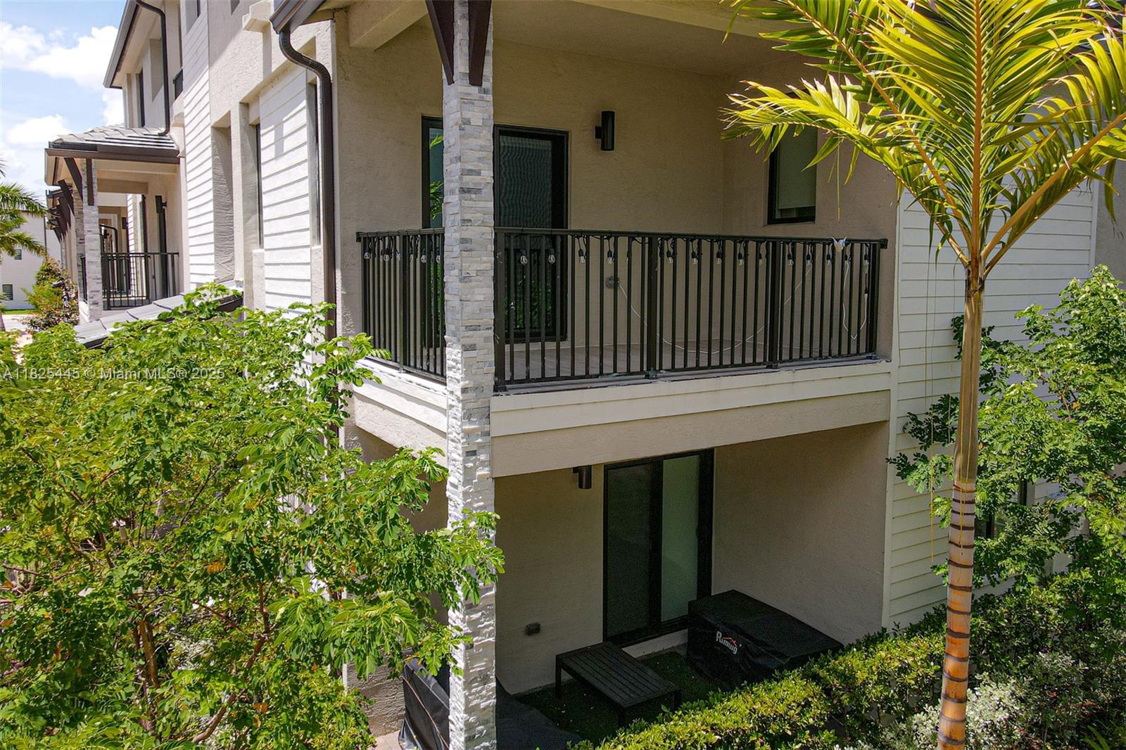 4269 NW 83rd Path, Doral FL 33166 — #A11825445