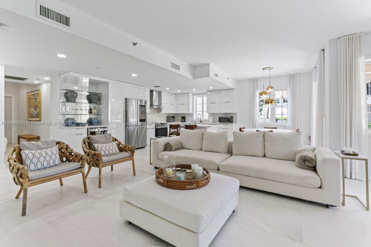 6dd28e9b-1880 19217 Fisher Island Dr # 19217, Miami Beach FL 33109 — #A11908830