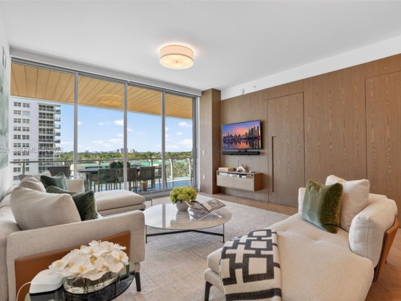 5775 Collins Ave # 605, Miami Beach FL 33140 — #A11927321