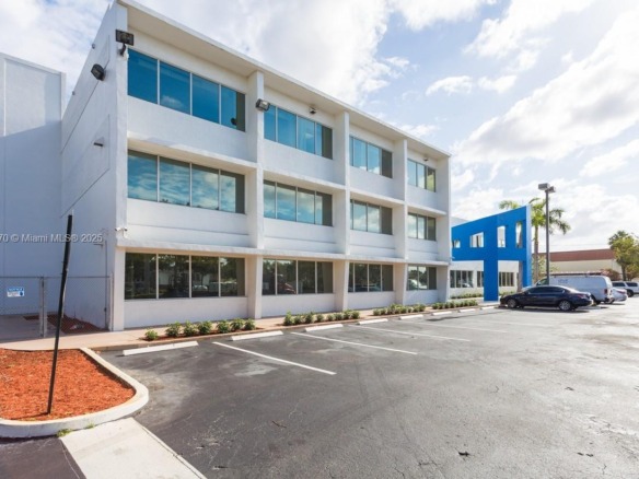 3521 W Broward Blvd # 107, Lauderhill FL 33312 — #A11817470