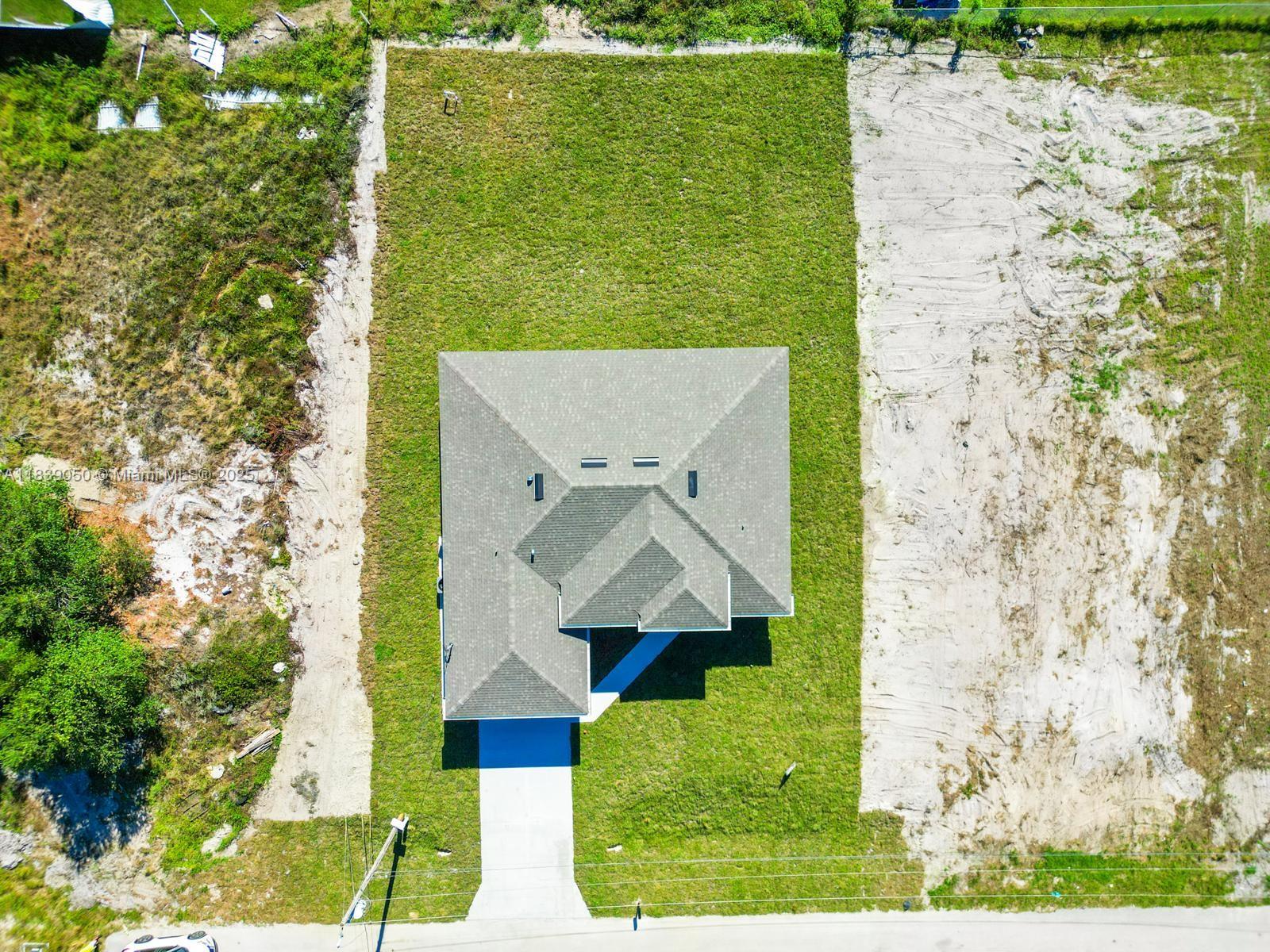 6dd28e9b-1945 2803 44TH ST SW, Lehigh Acres FL 33976 — #A11839050