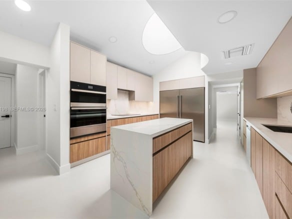 7540 Los Pinos Blvd, Coral Gables FL 33143 — #A11939198