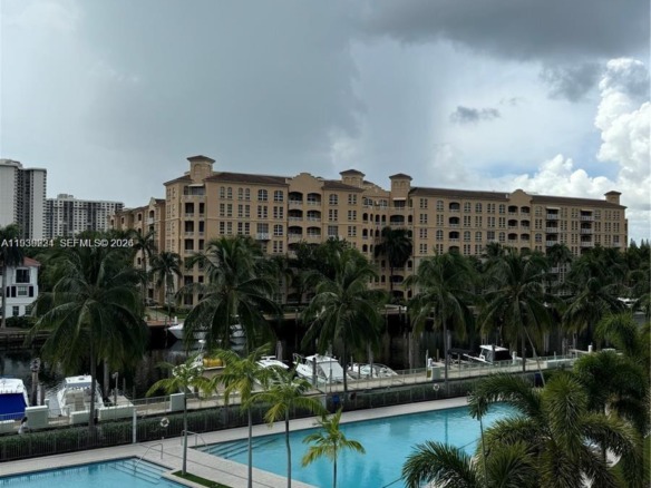 2950 NE 188 ST # 344, Aventura FL 33180 — #A11939224