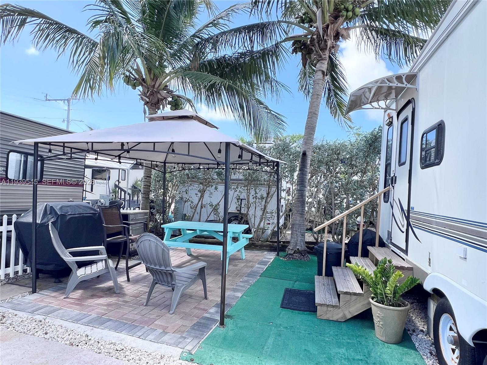 6dd28e9b-1985 325 Calusa St # 5, Key Largo FL 33037 — #A11939545