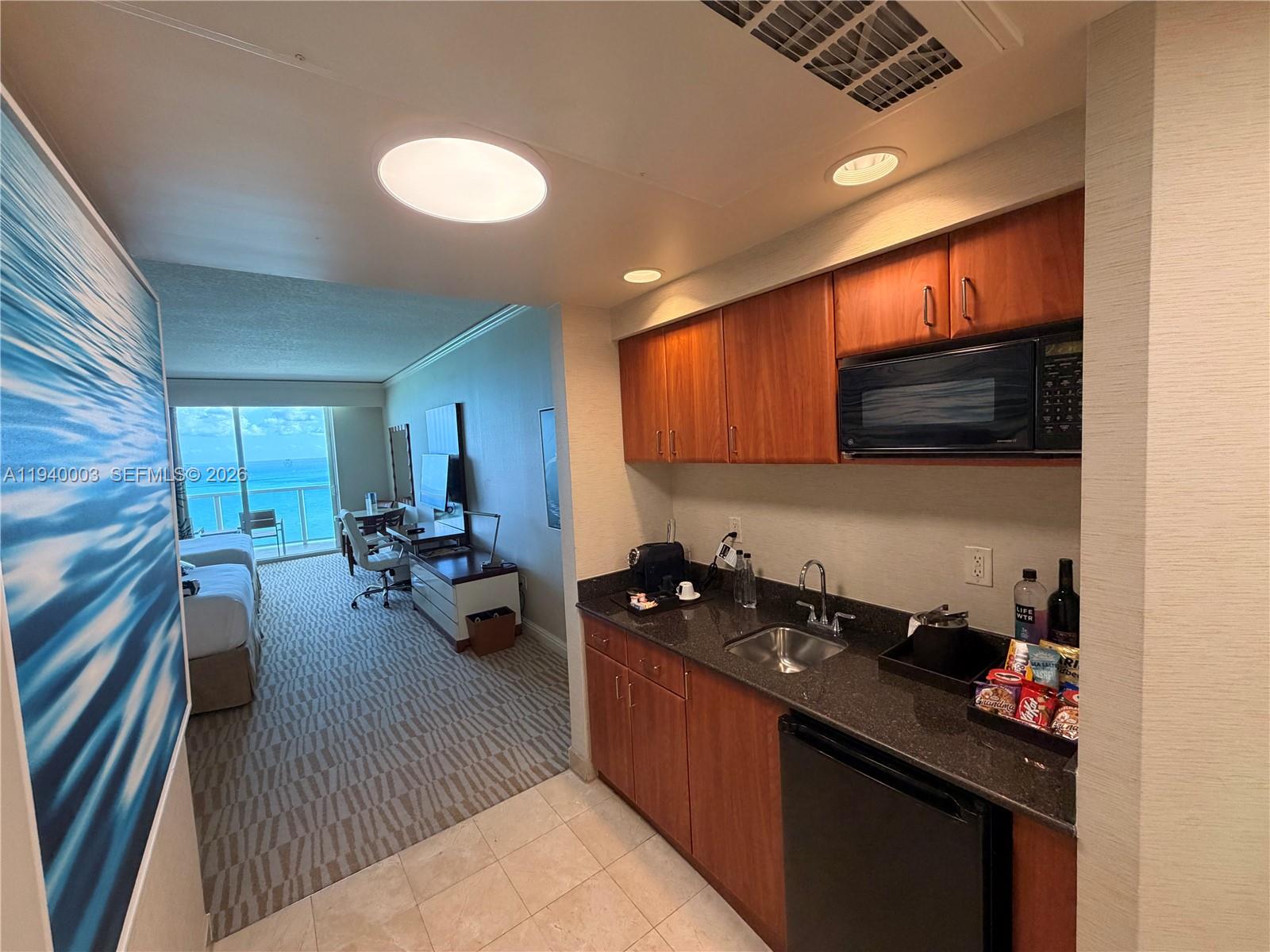 6dd28e9b-1997 18001 Collins Ave # 2312, Sunny Isles Beach FL 33160 — #A11940003