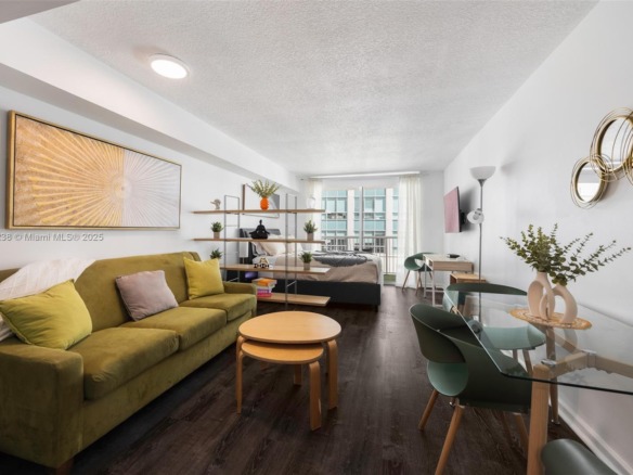 1200 Brickell Bay Dr # 4010, Miami FL 33131 — #A11818238