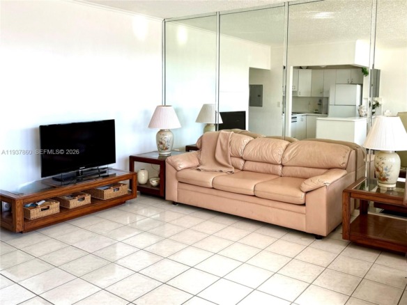3177 S Ocean Dr # 305, Hallandale Beach FL 33009 — #A11937860