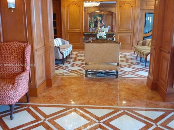 700 Biltmore Way # 216, Coral Gables FL 33134 — #A11940552