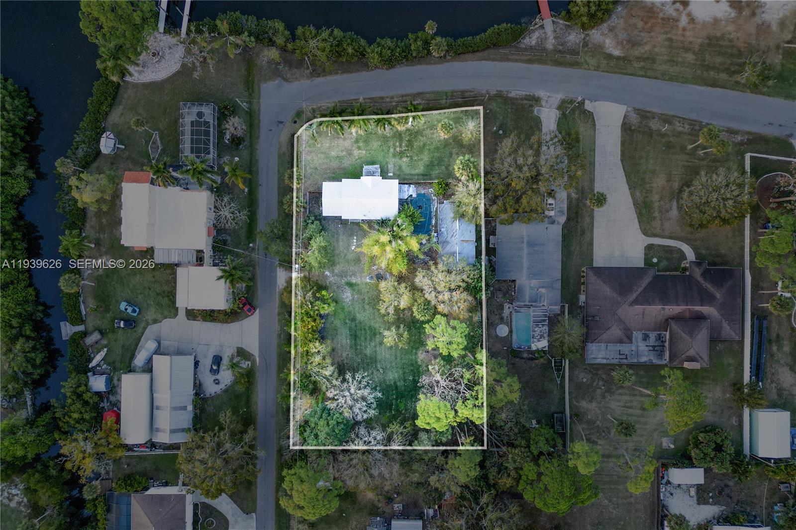 302 5th St SW, Other City – In The State Of Florida FL 33570 — #A11939626