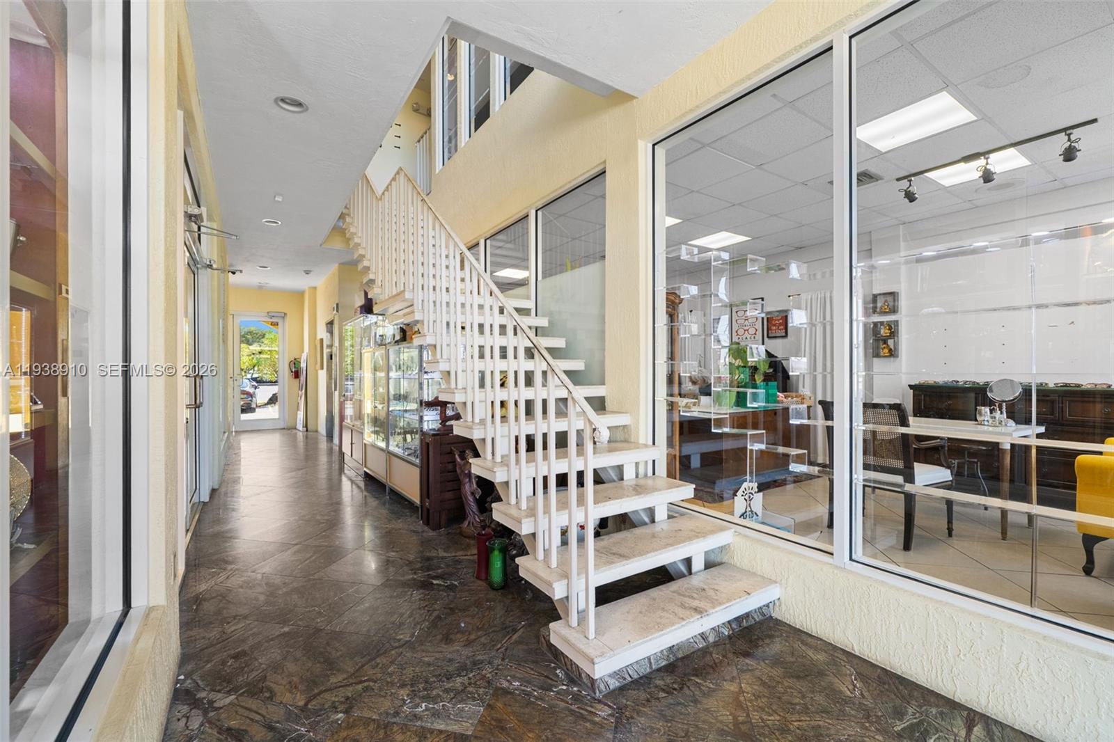 6dd28e9b-2182 Listing #A11938910
