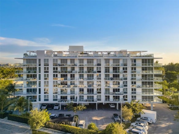 13800 Highland Dr # 504, North Miami Beach FL 33181 — #A10998029