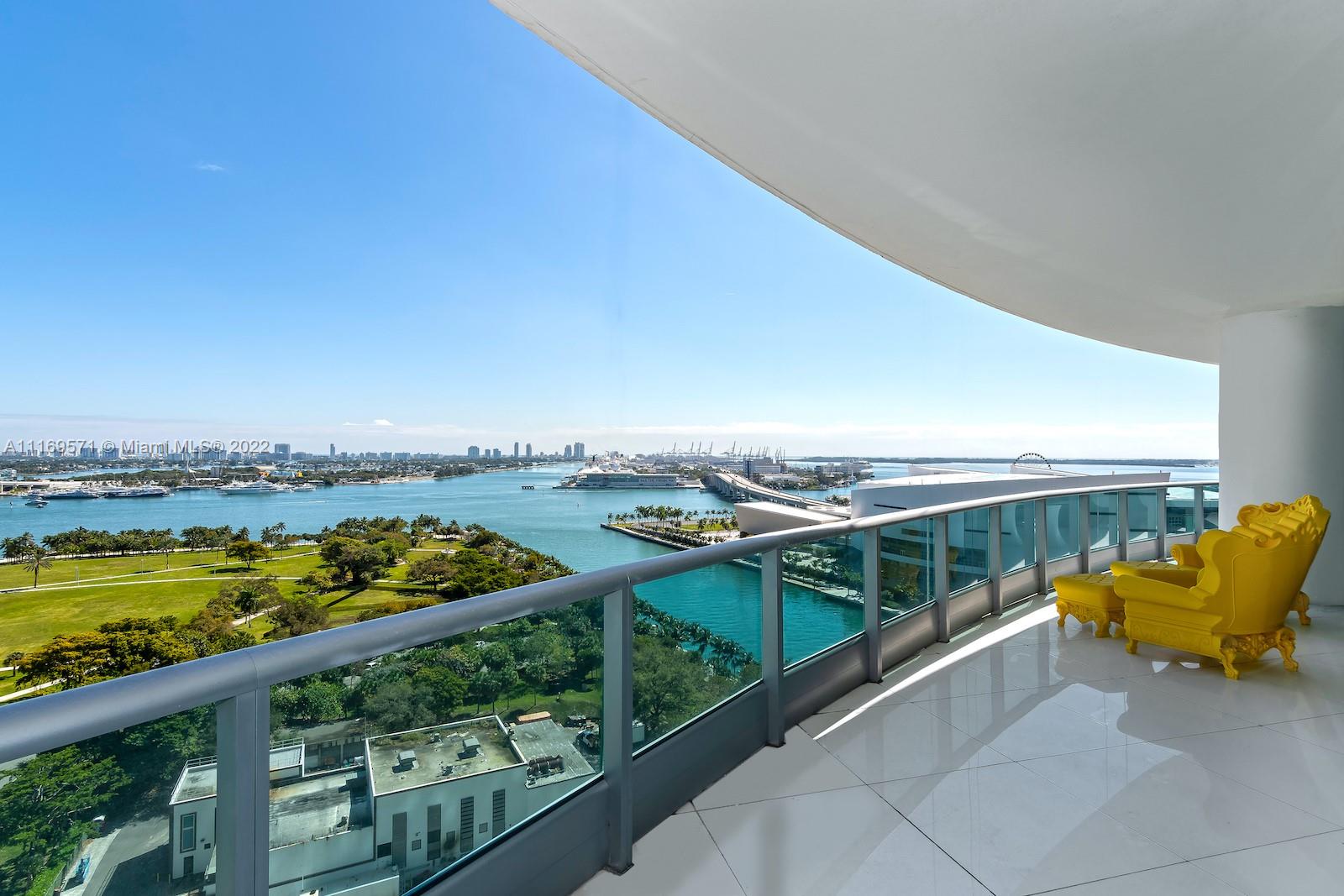 6dd28e9b-2355 900 Biscayne Blvd # 2006, Miami FL 33132 — #A11169571