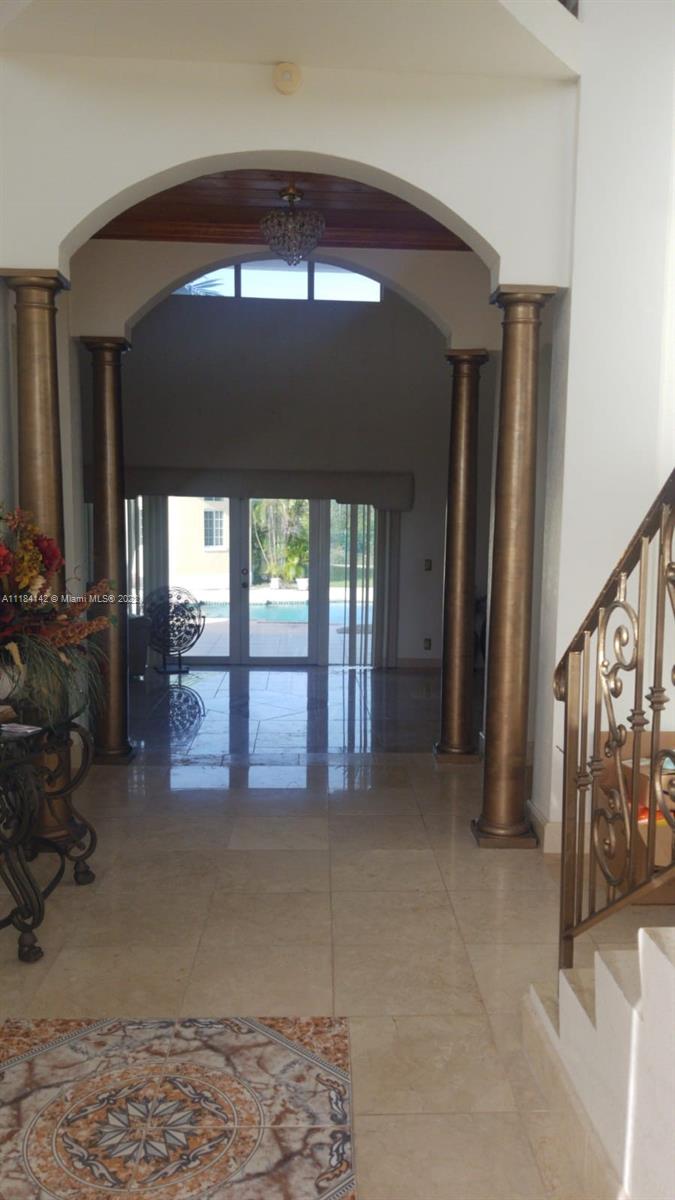 #6 Bahama, 00000 — #A11184142