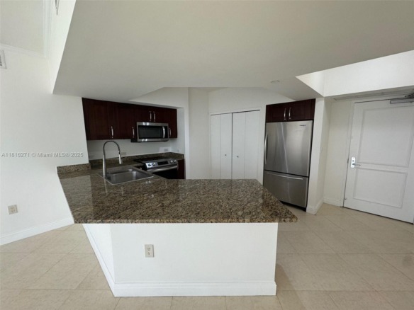 19900 E Country Club Dr # 209, Aventura FL 33180 — #A11816271
