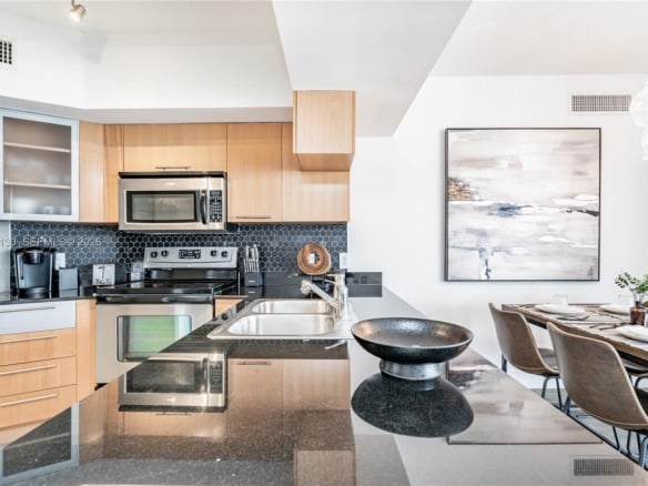 1750 N Bayshore Dr # 3914, Miami FL 33132 — #A11207130