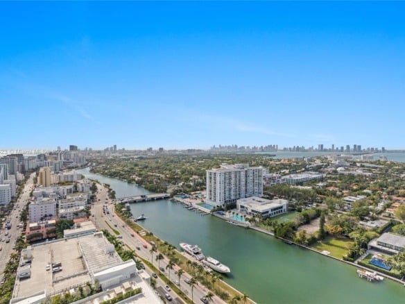 4401 COLLINS AV, Miami Beach FL 33140 — #A11224323