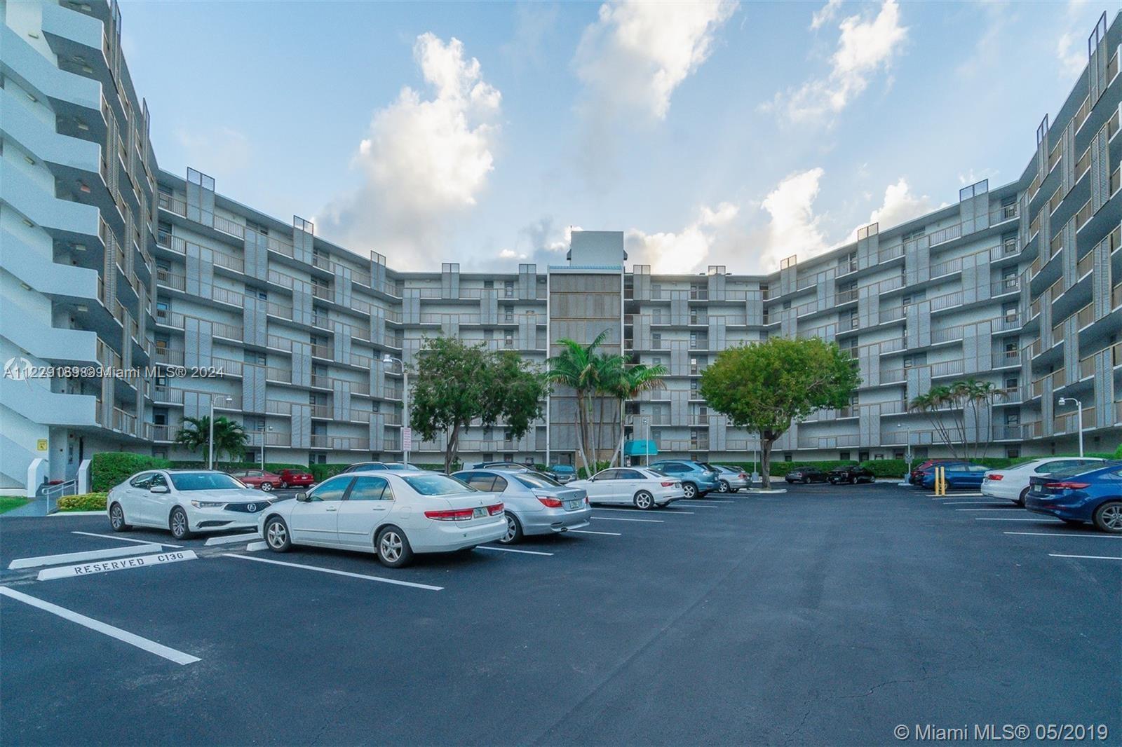6dd28e9b-2408 3401 N Country Club Dr # 406, Aventura FL 33180 — #A11229189