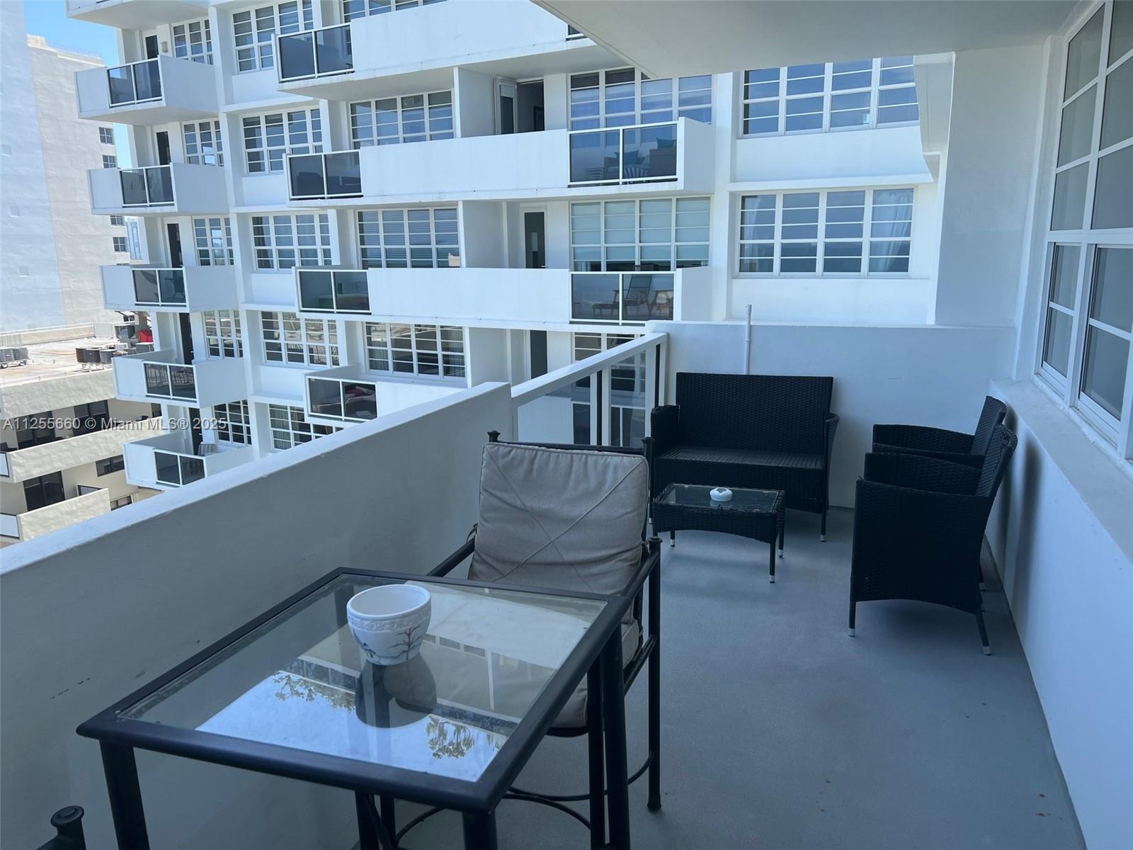 6dd28e9b-2432 100 Lincoln Rd # 1228, Miami Beach FL 33139 — #A11255660