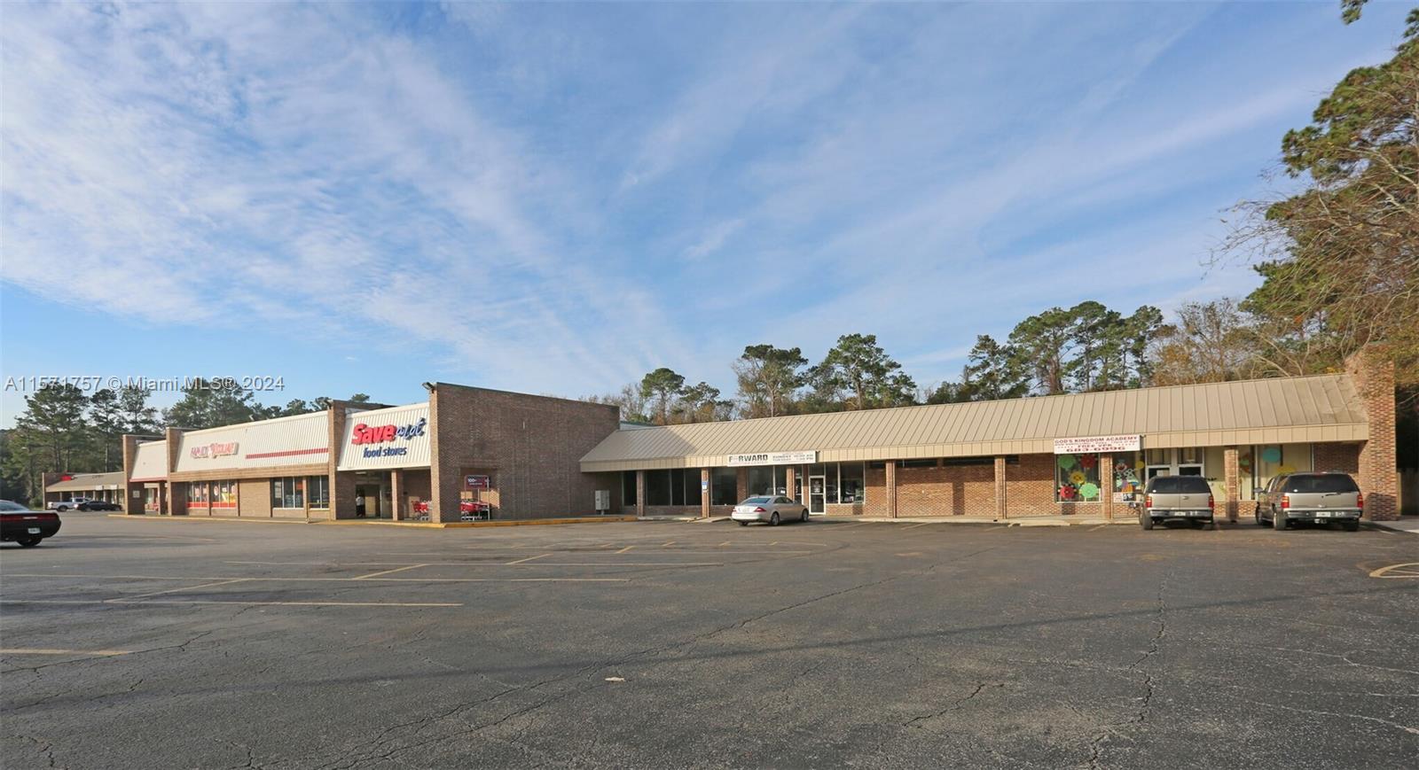 6dd28e9b-245 10696 Lem Turner Road # 07, Jacksonville FL 32218 — #A11571757