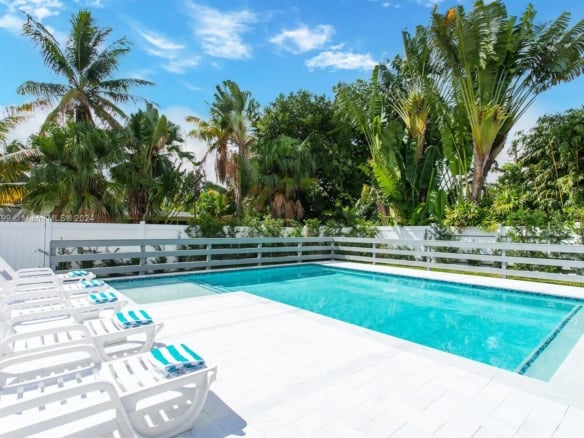 1022 Adams St, Hollywood FL 33019 — #A11317799