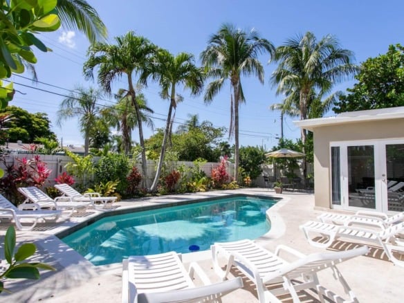 1120 N 13th Terrace, Hollywood FL 33019 — #A11321339