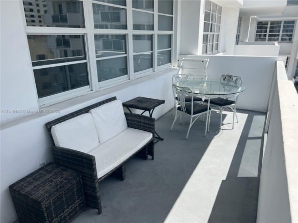 100 Lincoln Rd # 1007, Miami Beach FL 33139 — #A11348452
