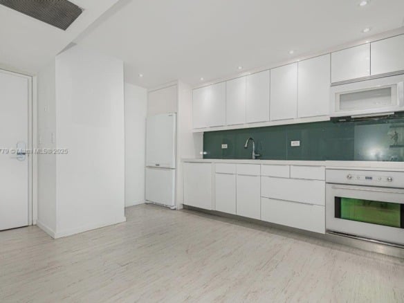 2301 Collins Ave # 1032, Miami Beach FL 33139 — #A11367779