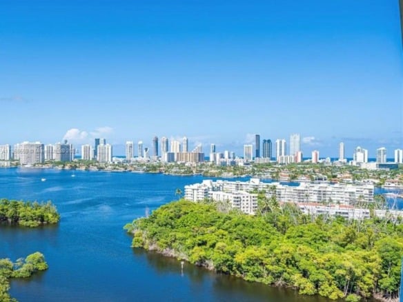 16385 Biscayne Blvd # 7, North Miami Beach FL 33160 — #A11368559
