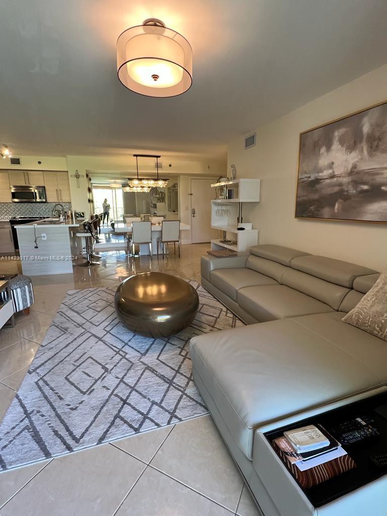 6dd28e9b-2639 19901 E Country Club Dr # 2505, Aventura FL 33180 — #A11423317