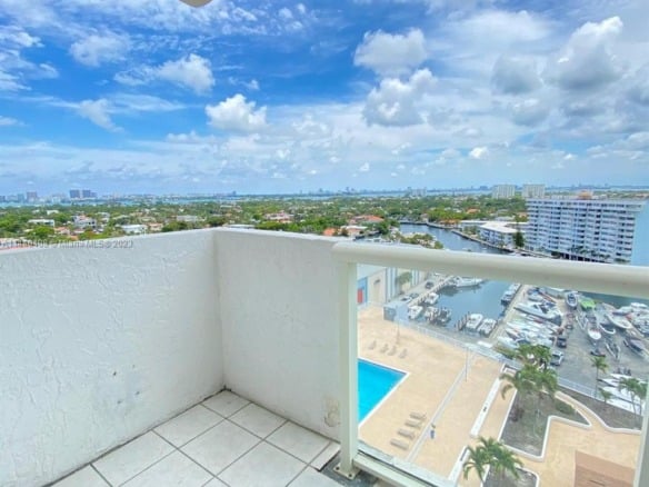 13499 Biscayne Blvd # 1408, North Miami FL 33181 — #A11440408