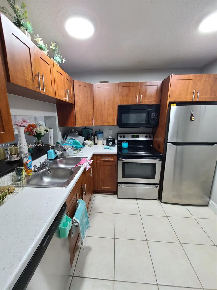 6dd28e9b-2670 496 NW 165th St Rd # D112, Miami FL 33169 — #A11444131
