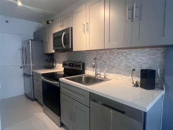 100 Lincoln Rd # 501, Miami Beach FL 33139 — #A11453642