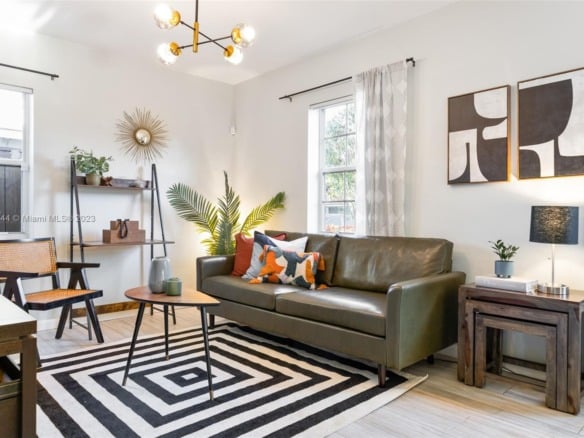 201 NE 16th Ct, Fort Lauderdale FL 33305 — #A11453744