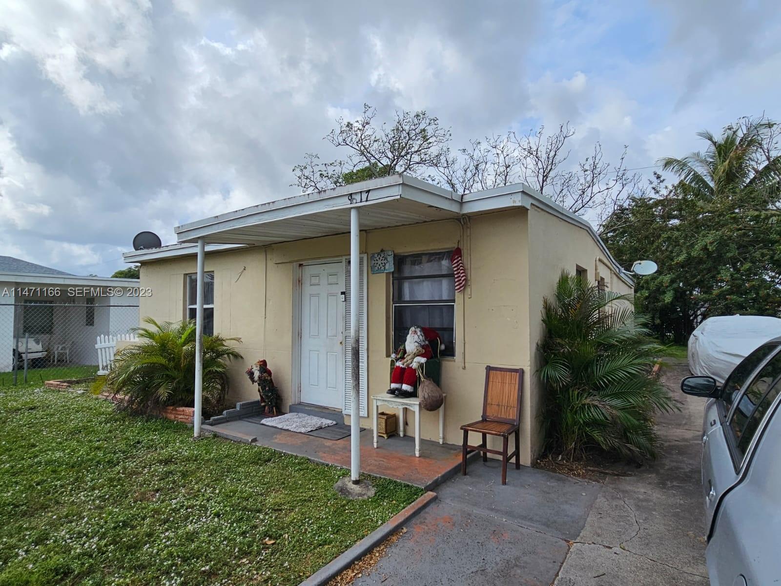 6dd28e9b-2717 1817 NW 25th Ave, Fort Lauderdale FL 33311 — #A11471166