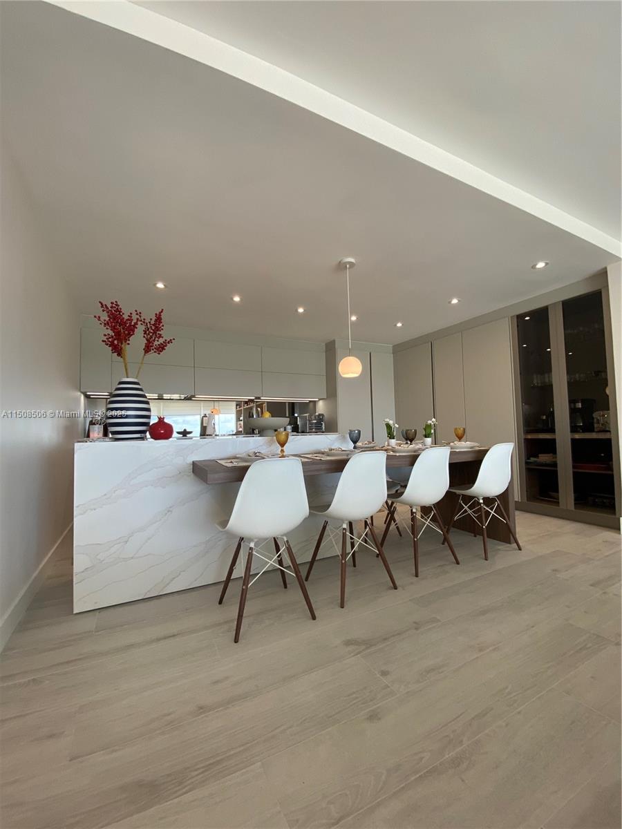 199 Ocean Lane Dr # 1112, Key Biscayne FL 33149 — #A11508506