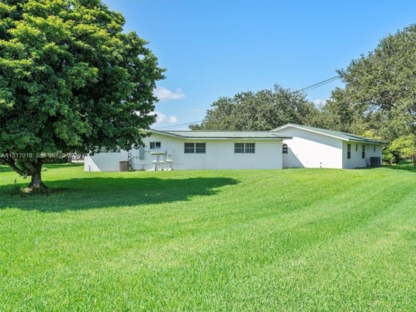 5901 SW 160th Ave, Southwest Ranches FL 33331 — #A11517018