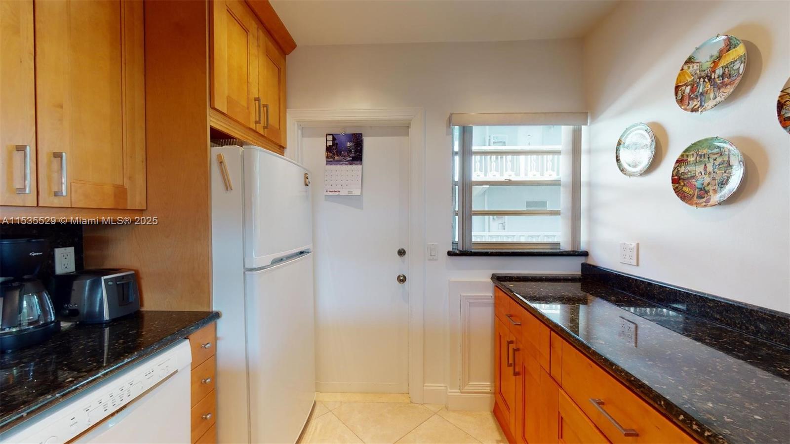 6dd28e9b-2874 329 SE 3rd St # 402P, Hallandale Beach FL 33009 — #A11535529