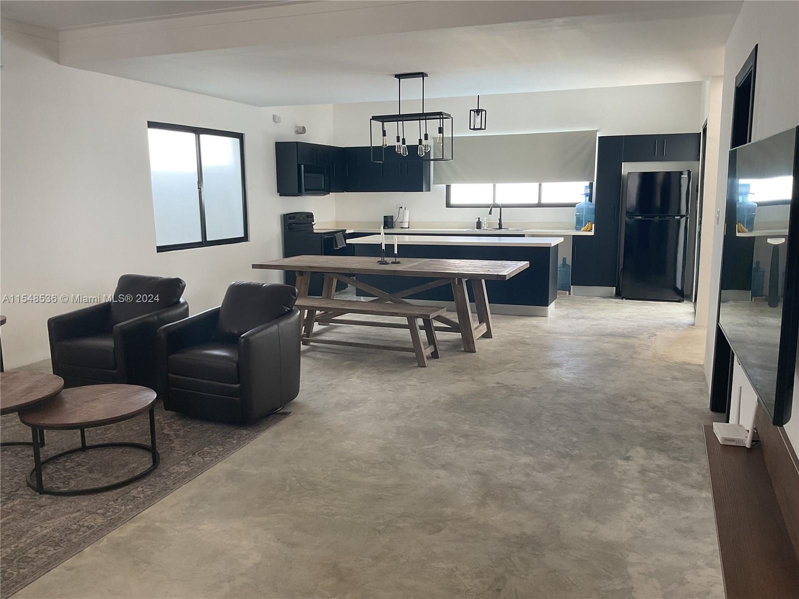 3 SW Calle el sol, Re — #A11548536