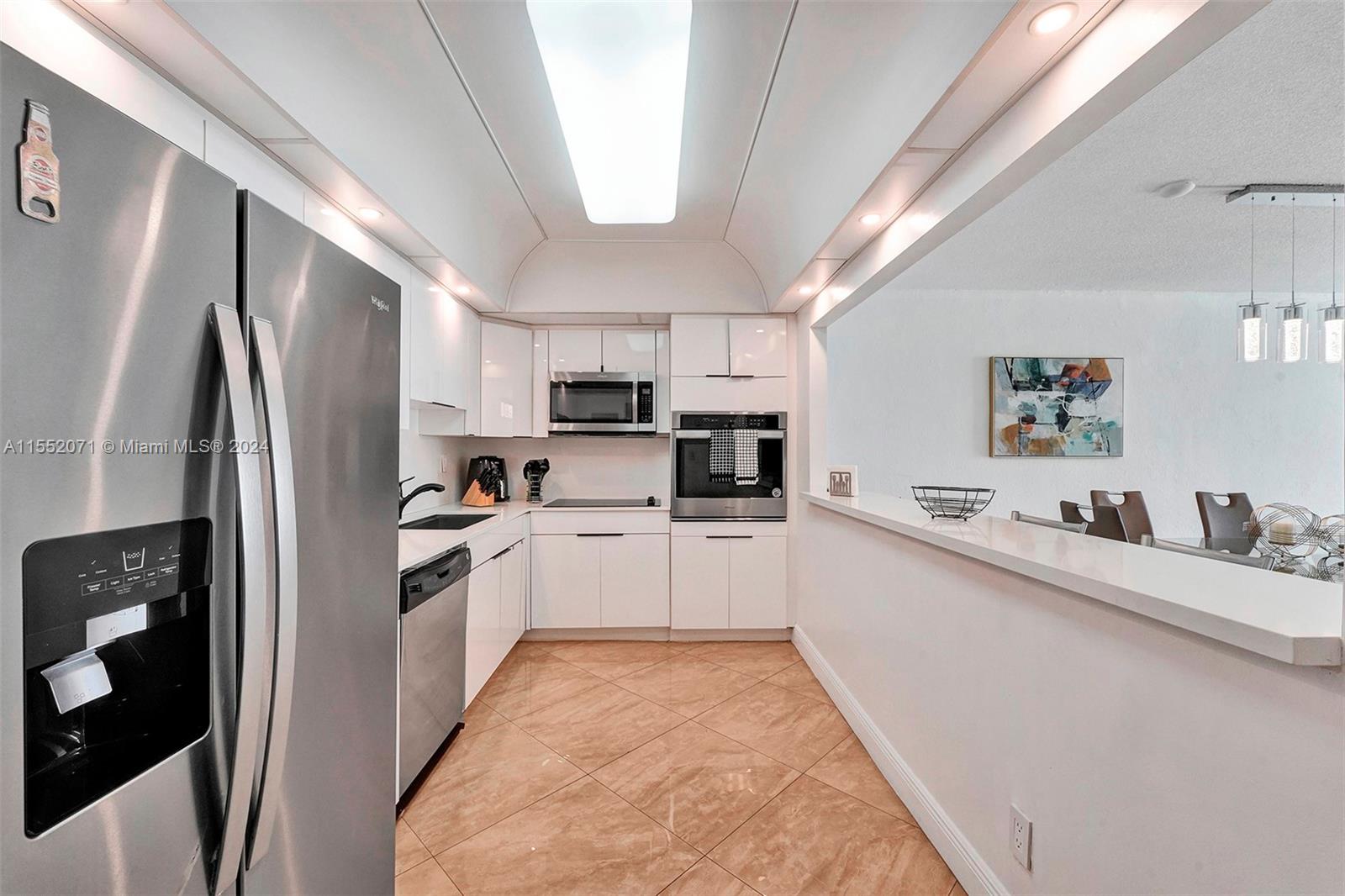 6dd28e9b-2940 19370 Collins Ave # 1001, Sunny Isles Beach FL 33160 — #A11552071