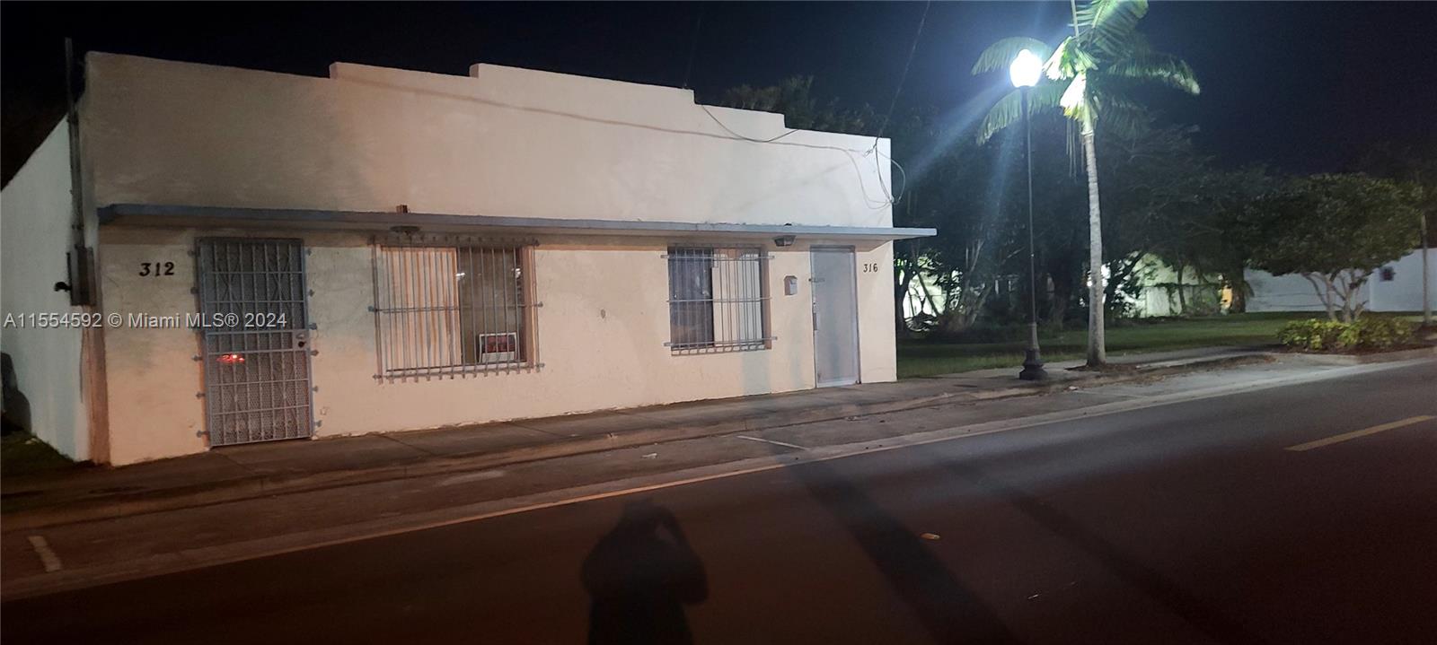 6dd28e9b-2955 312 SW 4 ST, Homestead FL 33030 — #A11554592