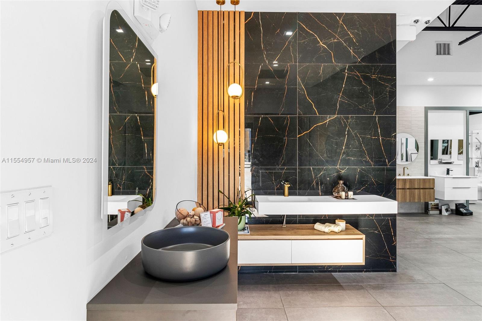 6dd28e9b-2957 Bath Vanities/Accessories and Flooring, Doral FL 33122 — #A11554957