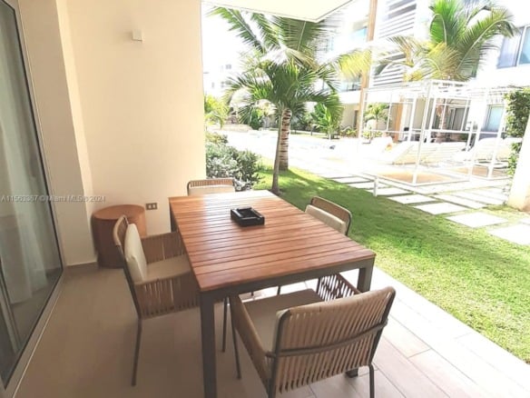 3 El Beach Garden # E1, PC — #A11563367