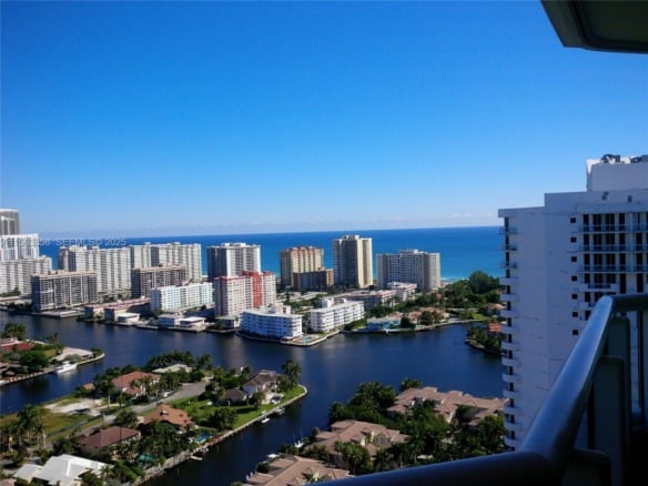 21205 Yacht Club Dr # 3209, Aventura FL 33180 — #A11563858